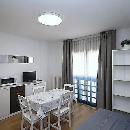 Zodiac Apartament *
